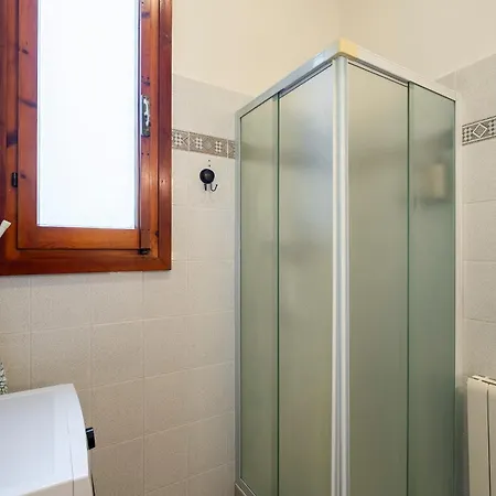 2 Bedrooms - Perfect For Visiting